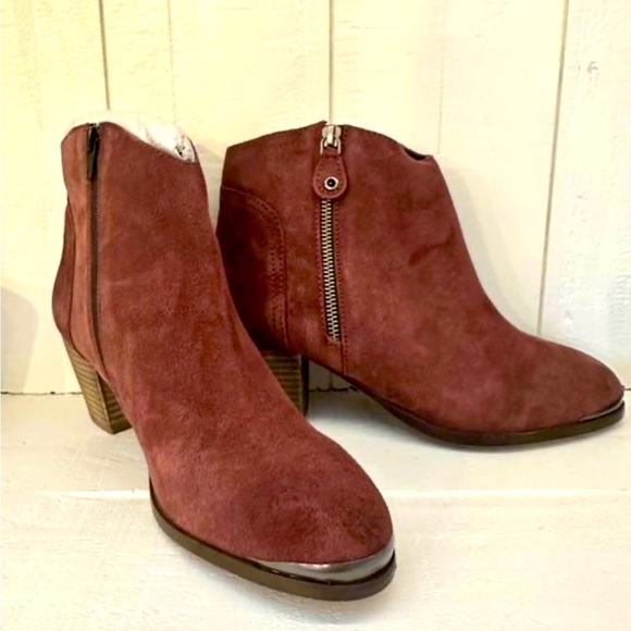 Diba Shoes - Diba Sequoia Suede Bootie in Burgundy Sz 9 2.5” stacked heel - Stitch Fix